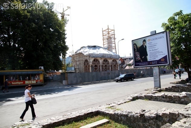 blusrcu.ba-Izgradnja napreduje, ali ne dovoljno Banjalučani će opet dočekati Bajram u porušenoj Ferhadiji